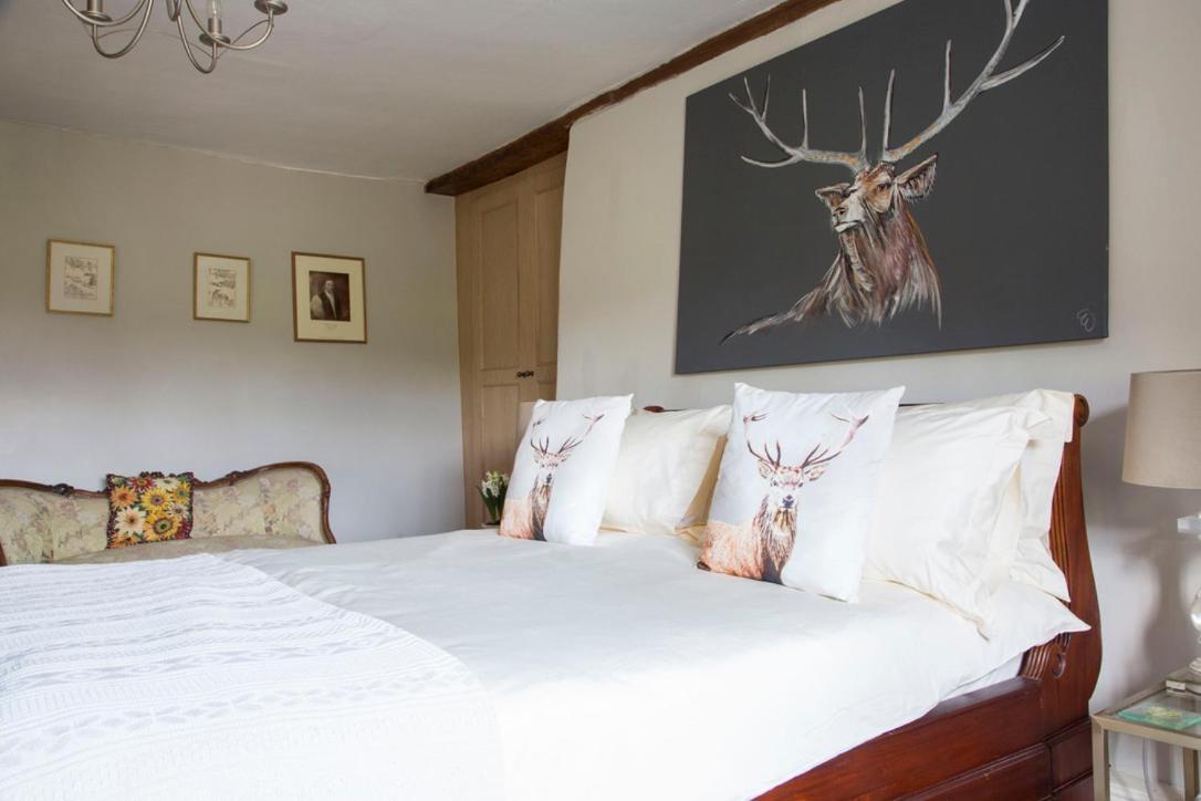 Forthay Bed And Breakfast North Nibley Exteriör bild